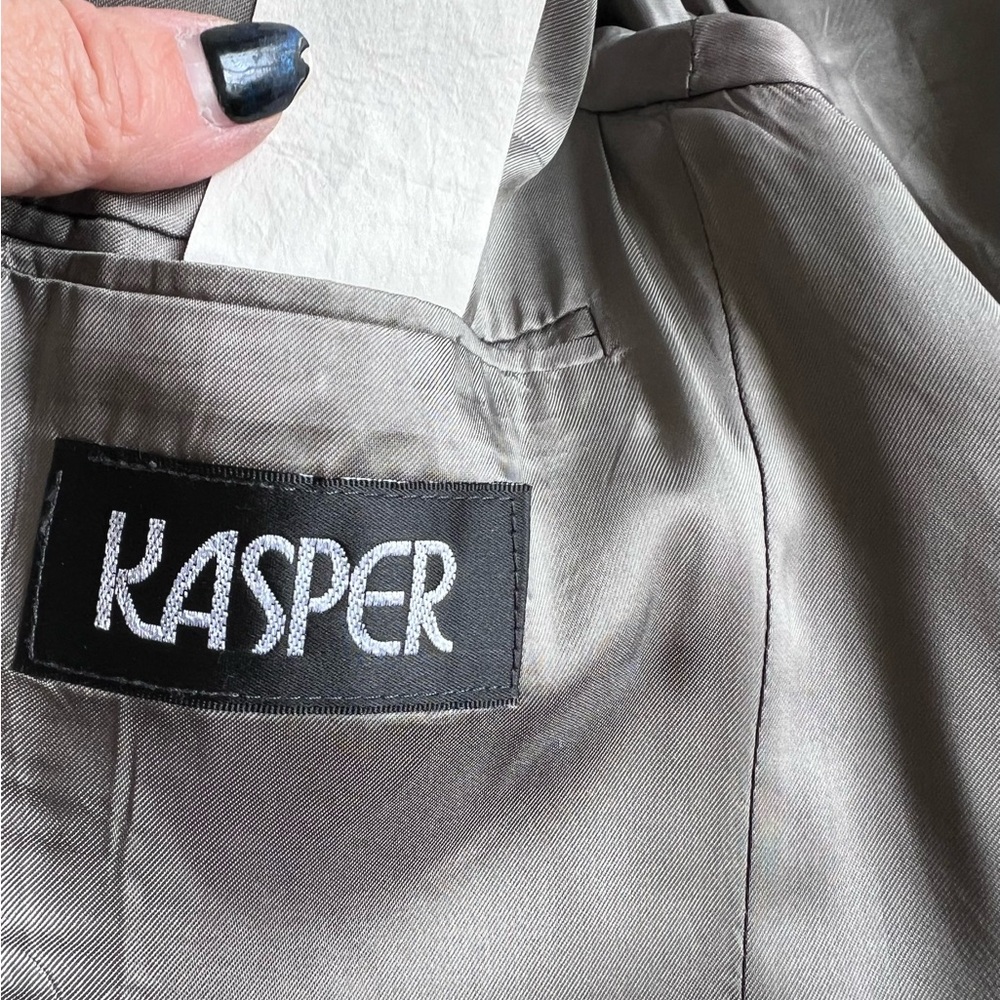 Men’s Kasper gray suit, 44, 38 x30, used - Picture 4 of 8